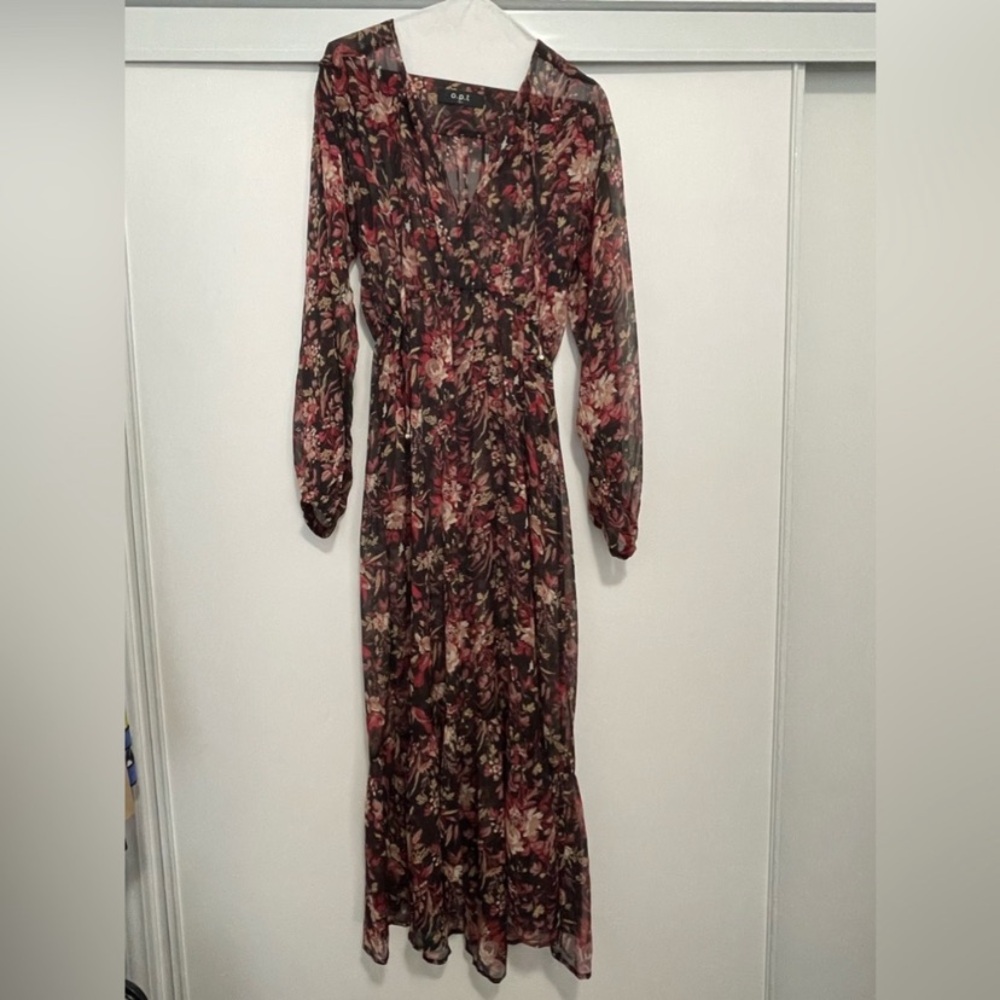 Bohemian Black and floral V-Neck Long Sleeve Sundress